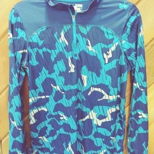3 Under armor heat gear